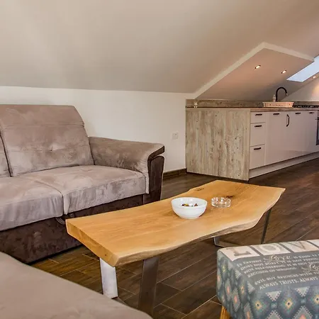Mendula Apartment